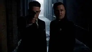 Dean O'Banion and Hymie Weiss in alley