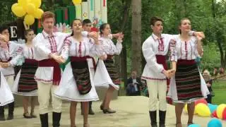 Margaritarii Liceul Natalia Dadiani dans Șapte pași