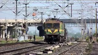 Musical Honking WAG-9 tows away WDM-3D towards Itarsi