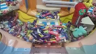 Candy Pusher Jackpot - Arcade Coin Pusher Filled With So Many Prizes!!!!!!