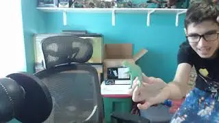 AustroKiki Reviews/Wrangles A Chinasaur