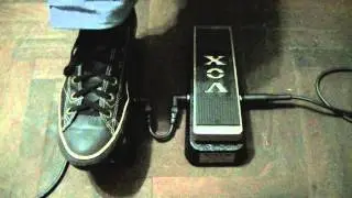 VOX V847 USA VS VOX V846 HAND WIRED CHINA WAH TEST