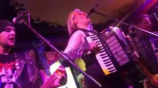 Sinful Maggie - Barroom Hero (Dropkick Murphys) Live at Chaplins