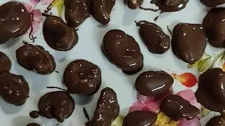 Maine ghar pe banayi NEW style chocolate… 😍