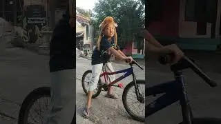 sepeda baru Alzam #memes #funny #lucu #comedy #sepeda #funnyvideos videos #shorts