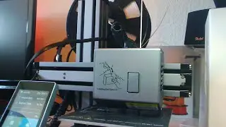 snapmaker druckt eine DR!FT Ladebox / snapmaker printing a charger for the DR!FT racer