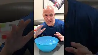 Окуните лицо в ледяную воду для упругой и сияющей кожи! Доктор Манделл