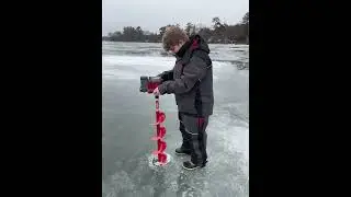 Using the new Eskimo Ice auger(January 2024) #Eskimo ice auger