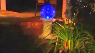 Solar Chameleon Crackled Glass Gazing Ball
