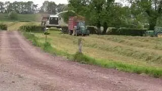Pallaskenry agri college silage 2015 fleet of john deeres and redrock trailers