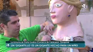 La Almunia de Doña Godina bautiza dos nuevos gigantillos
