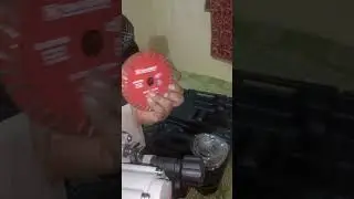Wall cutting chasing machine