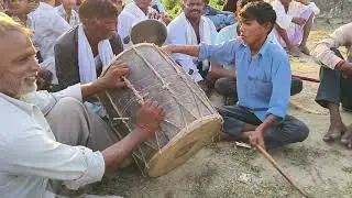 छोटे से बच्चे ने दिखाया दमखम//डाबला मे जोरदार,, माता रानी,,का निशान,, माता जी हरजस!! मां का भारत!!
