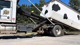 Who needs a hook lift truck 🤣🤣.