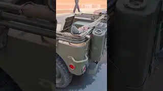 Willys MB на подмосковной улочке. Сходил за хлебушком 😁😄👍