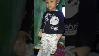 mimi bisa pakai celana sendiri.. anak usia 2th