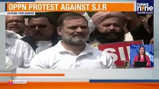 Rahul Gandhi, Priyanka Tear SIR Copy During INDIA Bloc Protest In Delhi | News9