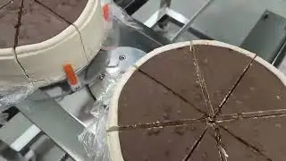 HaiTuo  Cream  cake cutting  Machine  -----simple ultrasonic cutting machine.