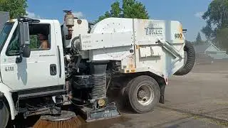 #1913 vacuum sweeper operations