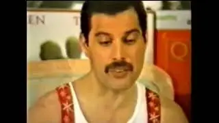 Snippet of Queen Press Conference in Australia 1985