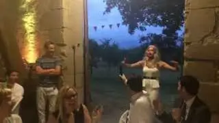 Helene Fischer Double crashes Wedding Party