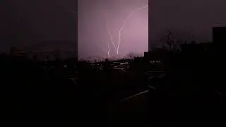 Sydney was off its head tonight. #lightning #winter #storm