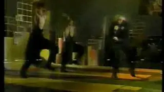 Sasha Sokol Muevete a mi alrededor en Estrellas de los 80s
