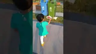 Use Dusbin #viral #cutebaby #shorts #youtubevideo #park #dustbin