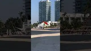 🔥🤟#beach #skydiving #wow #flying #puertovallarta #mexico #funny #viral #shorts #tiktok #monterrey