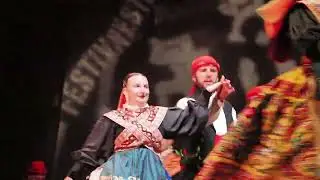 Coros y Danzas Doña Urraca (Zamora)