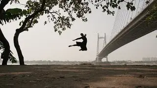 The power of fluidity |  contemporary dance-solo |  improvisation.