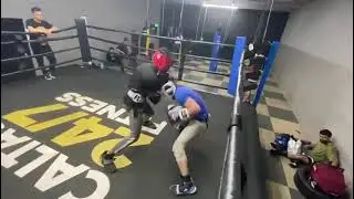 Boxing an amateur boxer ( he was decent)