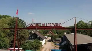 Drohnenflug &uuml;ber den Yachthafen der Werft Allerm&ouml;he in Hamburg