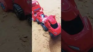 Giant bus hit the red cars &mdash; Pro TOY #car #KidsFashion #kidstoys #funny #comedy #Shorts #protoy #toy