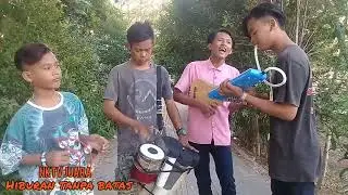 Keren banget !!! Musisi jalanan ini nyanyikan lagu pantura ayang-ayang Dian anic VIRAL...!!!
