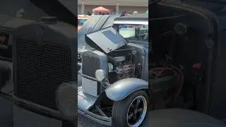 Очень редкий седан Chevrolet Hot Rod 1930 года выпуска.