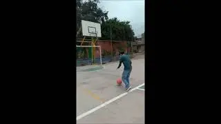 El poeta baloncestista