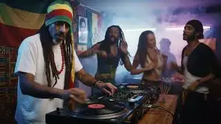 RELAXING REGGAE MUSIC MIX 🎸 Deep Love Reggae Songs 🔔 Calm & Smooth Playlist
