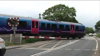 Level Crossing Safety  E2S Warning Signals