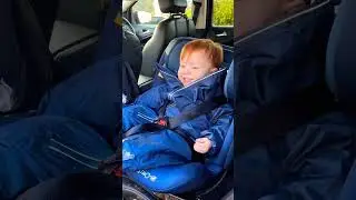 Baby laughing on mirror cracking #viral #cutevideo #viralshort #viralshorts #viralreels