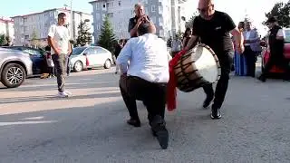 Şadi Ciran ve Gökhan KILINBOZ  İstanbul Zeybeği Kevahor Köyüne ait has bir oyun 
