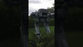 Робот из робокопа  #ED-209 #robocop