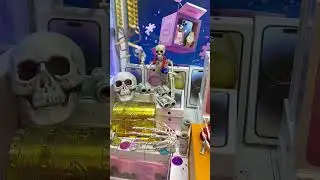 Hook Claw Machine Mystery Prize Challenge Day 8 #clawmachine #arcade #prize