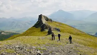 Esrocking Ivvavik National Park, Yukon