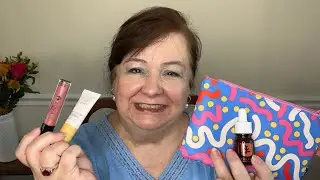 Ipsy September 2023 Glam Bag w Shaina B Miami Choice