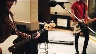 Muncie Girls - Revolution Summer (Live @ BBC Maida Vale) 2012