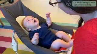 Hvad fortæller din baby dig med sine bevægelser (2-4 mdr.) Ultra HD