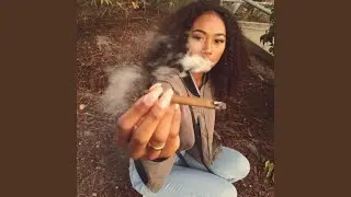 Smoking Weed (feat. Irwin Daydream) (instrumental)