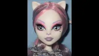 Monster High Ghoul Chat Catrine DeMew Doll Review