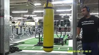 THANKSGIVING HEAVY BAG WORKOUT TO STALLONE RAMBO / ROCKY QUOTES WHILE MAKING HEALTHY EYE CONTACT